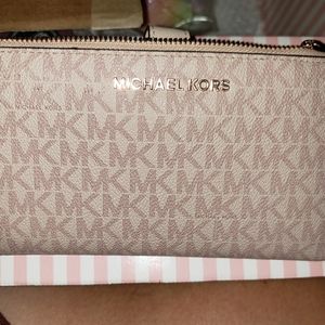MK wallet